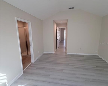 9463 Randal Park Boulevard - Photo Thumbnail 17