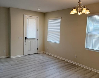 9463 Randal Park Boulevard - Photo Thumbnail 6