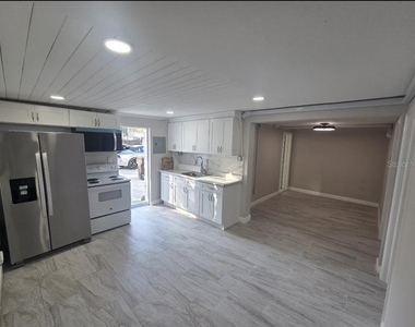 712 S Clyde Avenue - Photo Thumbnail 1