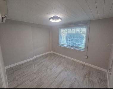 712 S Clyde Avenue - Photo Thumbnail 2