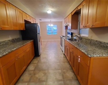 8503 Sw 203rd Court - Photo Thumbnail 3