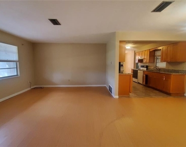 8503 Sw 203rd Court - Photo Thumbnail 16
