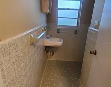 8503 Sw 203rd Court - Photo Thumbnail 6