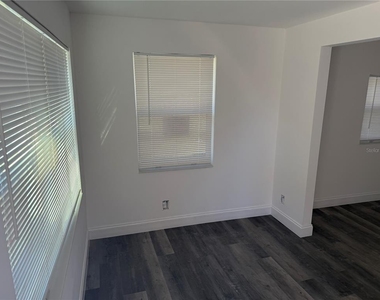 12599 Nw 38th Avenue - Photo Thumbnail 3