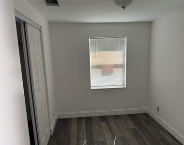 12599 Nw 38th Avenue - Photo Thumbnail 9