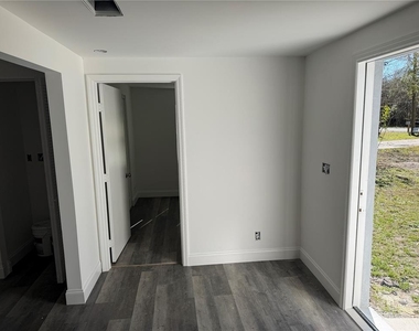 12599 Nw 38th Avenue - Photo Thumbnail 7