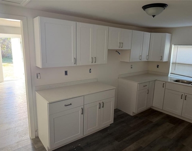 12599 Nw 38th Avenue - Photo Thumbnail 17