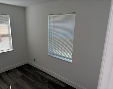 12599 Nw 38th Avenue - Photo Thumbnail 10