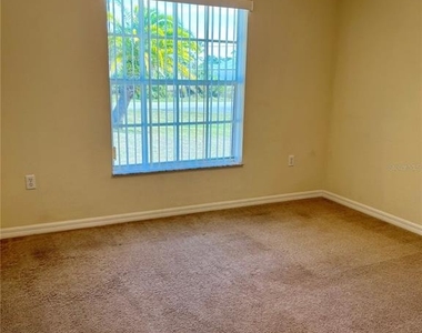 6795 David Boulevard - Photo Thumbnail 9