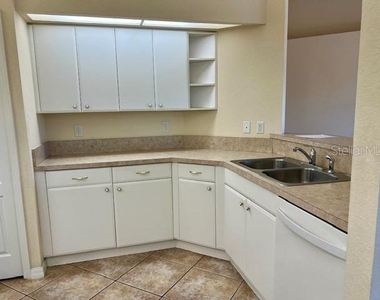 6795 David Boulevard - Photo Thumbnail 5