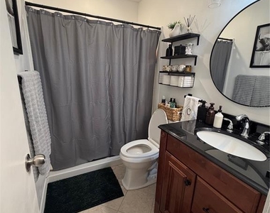 137 N Nowell Street - Photo Thumbnail 13