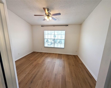 6740 121st Avenue - Photo Thumbnail 9