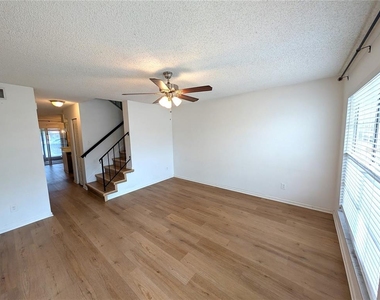 6740 121st Avenue - Photo Thumbnail 4