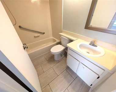 6740 121st Avenue - Photo Thumbnail 17