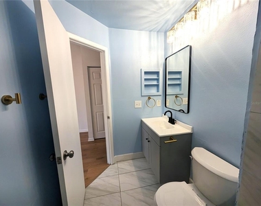6740 121st Avenue - Photo Thumbnail 15