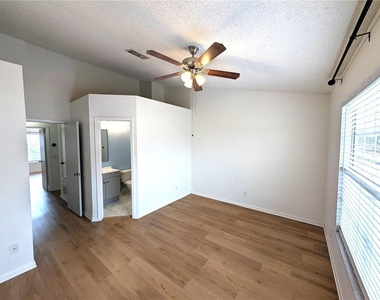 6740 121st Avenue - Photo Thumbnail 10