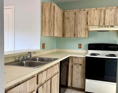 6264 Sw 8th Place - Photo Thumbnail 3
