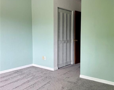 6264 Sw 8th Place - Photo Thumbnail 18