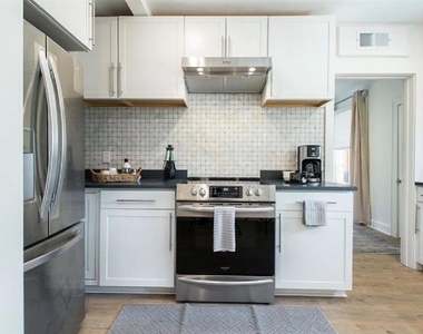919 Sw 6th Avenue - Photo Thumbnail 8