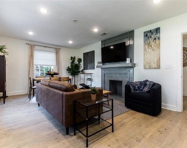919 Sw 6th Avenue - Photo Thumbnail 2