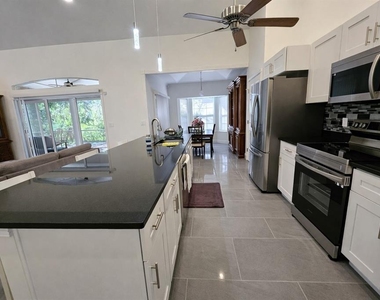 1440 Graham Circle - Photo Thumbnail 4