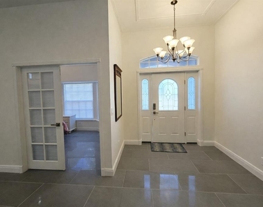 1440 Graham Circle - Photo Thumbnail 2
