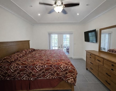 1440 Graham Circle - Photo Thumbnail 12