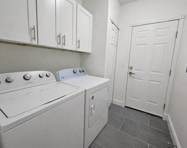 1440 Graham Circle - Photo Thumbnail 20