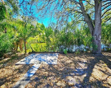 1440 Graham Circle - Photo Thumbnail 31