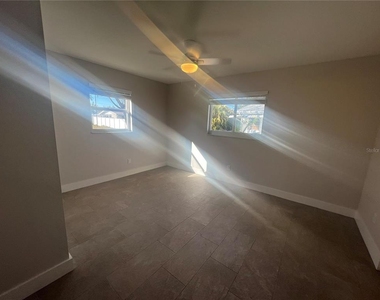 322 Lasayette Drive Ne - Photo Thumbnail 12