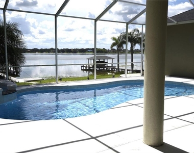 236 Ruby Lake Lane - Photo Thumbnail 16