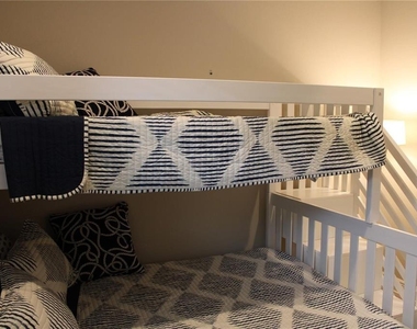 12749 Coastal Breeze Way - Photo Thumbnail 21