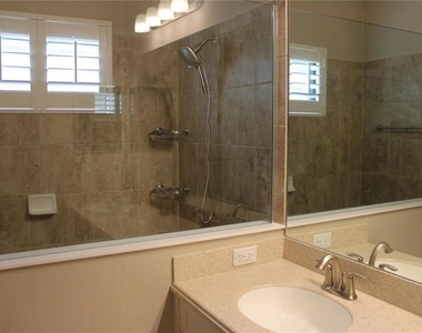 12749 Coastal Breeze Way - Photo Thumbnail 15