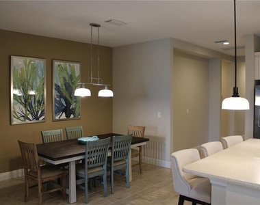 12749 Coastal Breeze Way - Photo Thumbnail 4