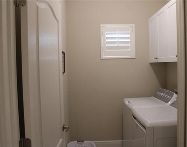 12749 Coastal Breeze Way - Photo Thumbnail 25
