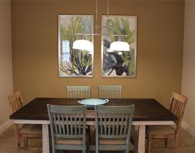 12749 Coastal Breeze Way - Photo Thumbnail 5
