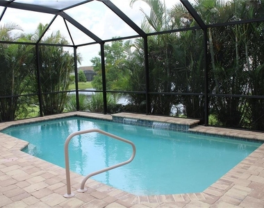 12749 Coastal Breeze Way - Photo Thumbnail 28