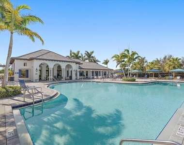 12749 Coastal Breeze Way - Photo Thumbnail 34