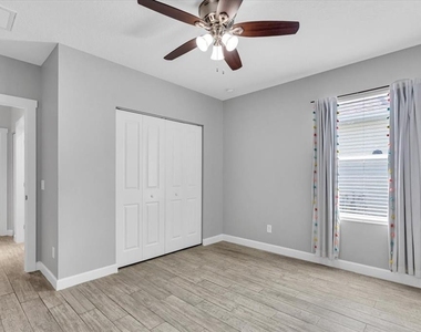 11790 Forest Park Circle - Photo Thumbnail 36