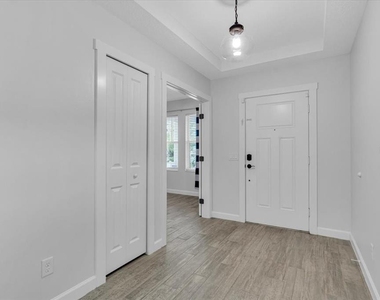 11790 Forest Park Circle - Photo Thumbnail 24