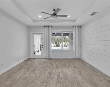 11790 Forest Park Circle - Photo Thumbnail 28