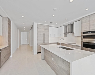 301 1st Street S - Photo Thumbnail 14