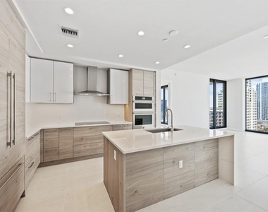 301 1st Street S - Photo Thumbnail 13