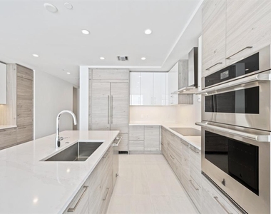 301 1st Street S - Photo Thumbnail 11