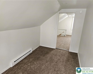 546 E Kline - Photo Thumbnail 12