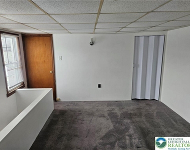 546 E Kline - Photo Thumbnail 7