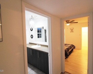 5200 Carousel Drive - Photo Thumbnail 4
