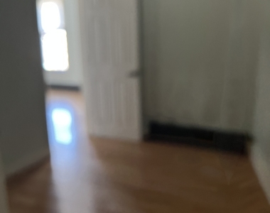 546 Congress Avenue - Photo Thumbnail 3