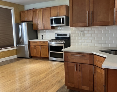 546 Congress Avenue - Photo Thumbnail 12