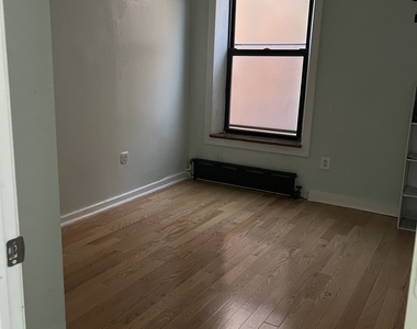 546 Congress Avenue - Photo Thumbnail 7
